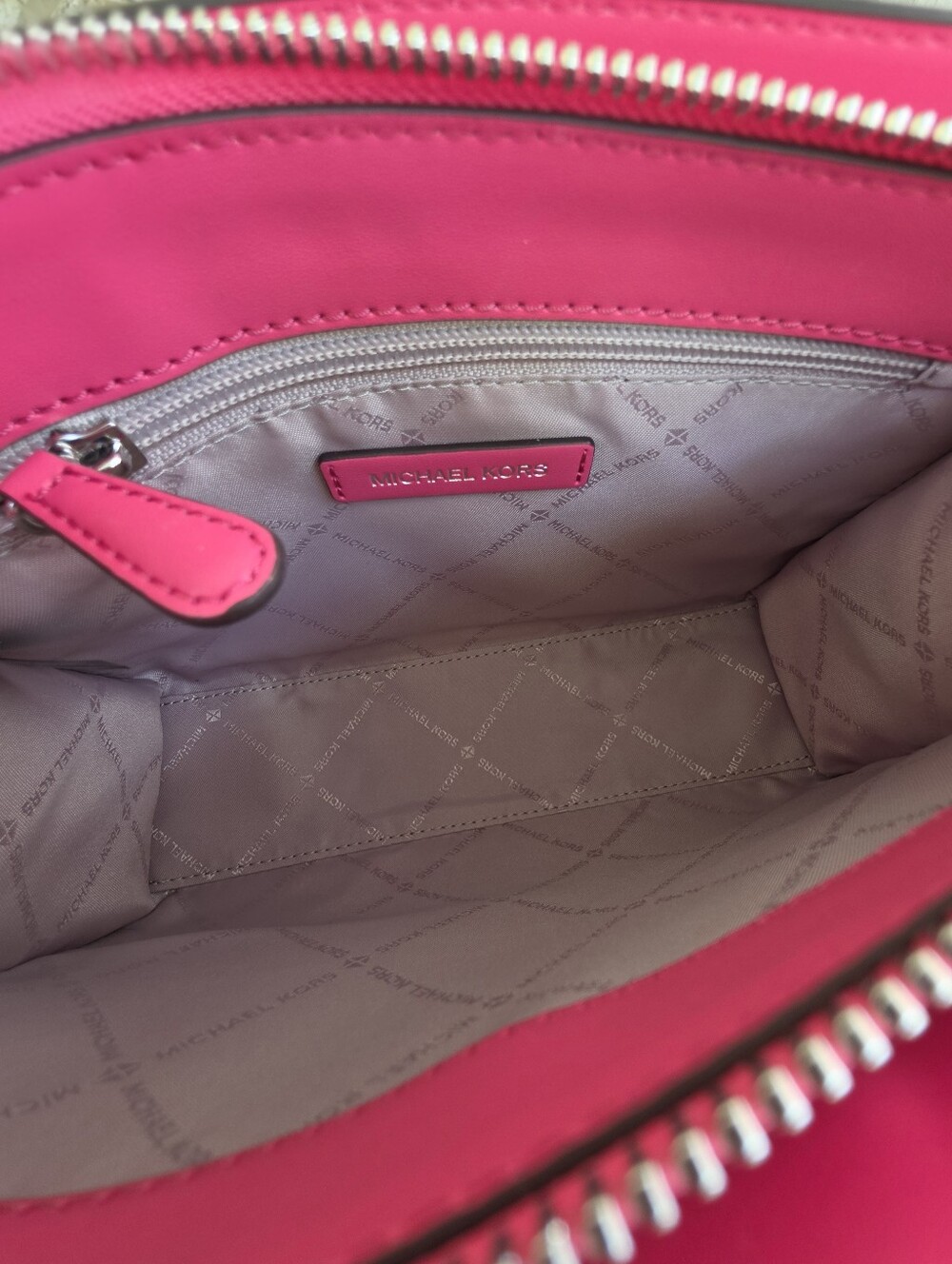 Michael Kors Sheila Small Pink Crossbody - Picture 5 of 9
